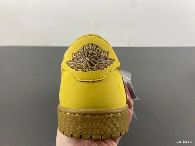 9110 Air 16 x 1 Travis Jordan DM7866- Versatile Scott 1111